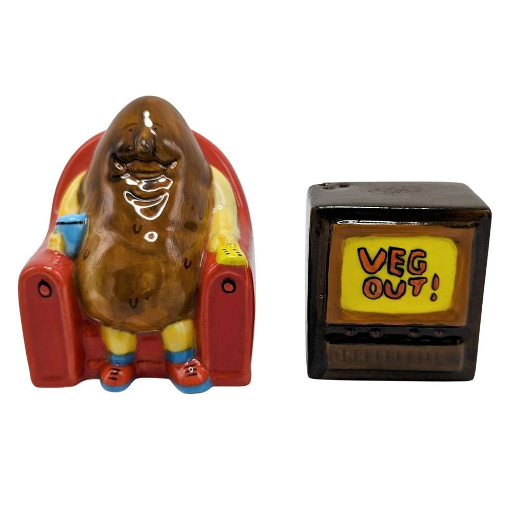 Vintage Occidental Couch Potato And Tv Salt And Pepper Shakers